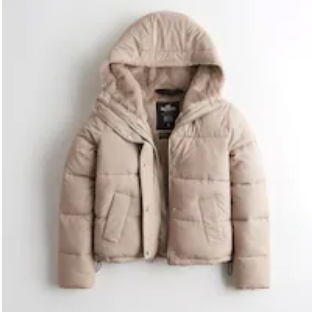 NWOT Hollister Puffer Jacket